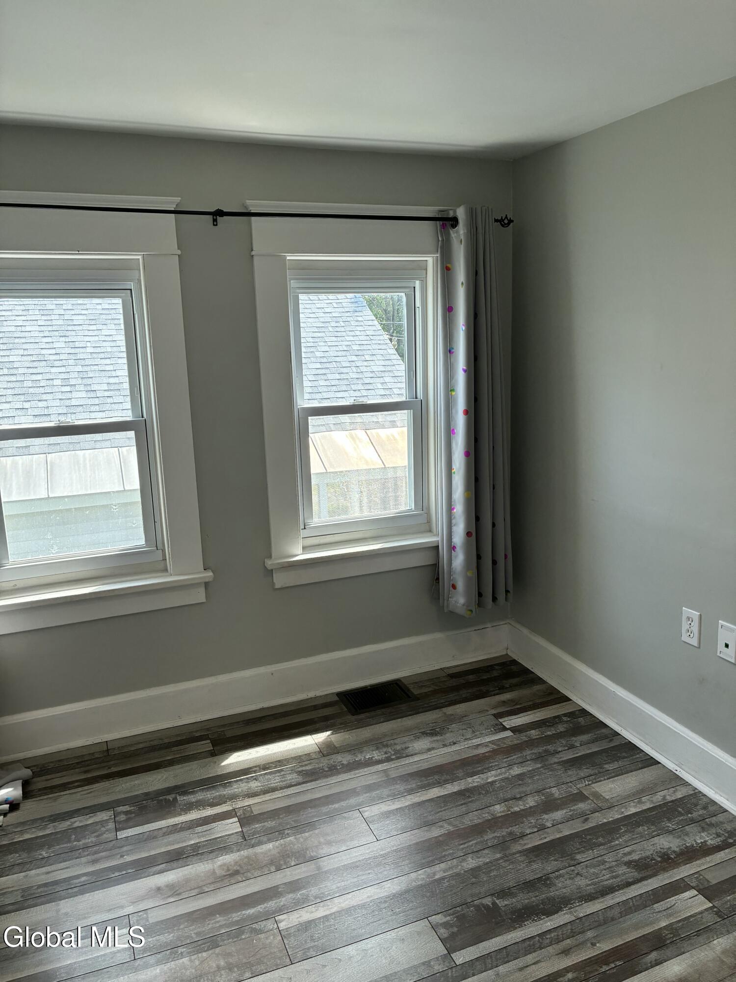3206 Phillip Street Schenectady NY 12306