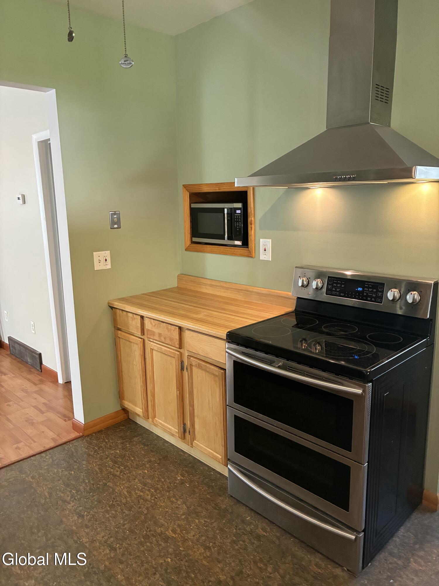 3206 Phillip Street Schenectady NY 12306