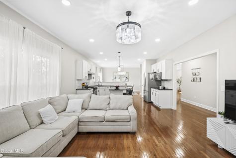 3 Skybrook Circle Clifton Park NY 12065