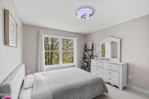 3 Skybrook Circle Clifton Park NY 12065