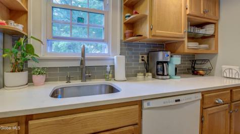 2176 Story Avenue Niskayuna NY 12309