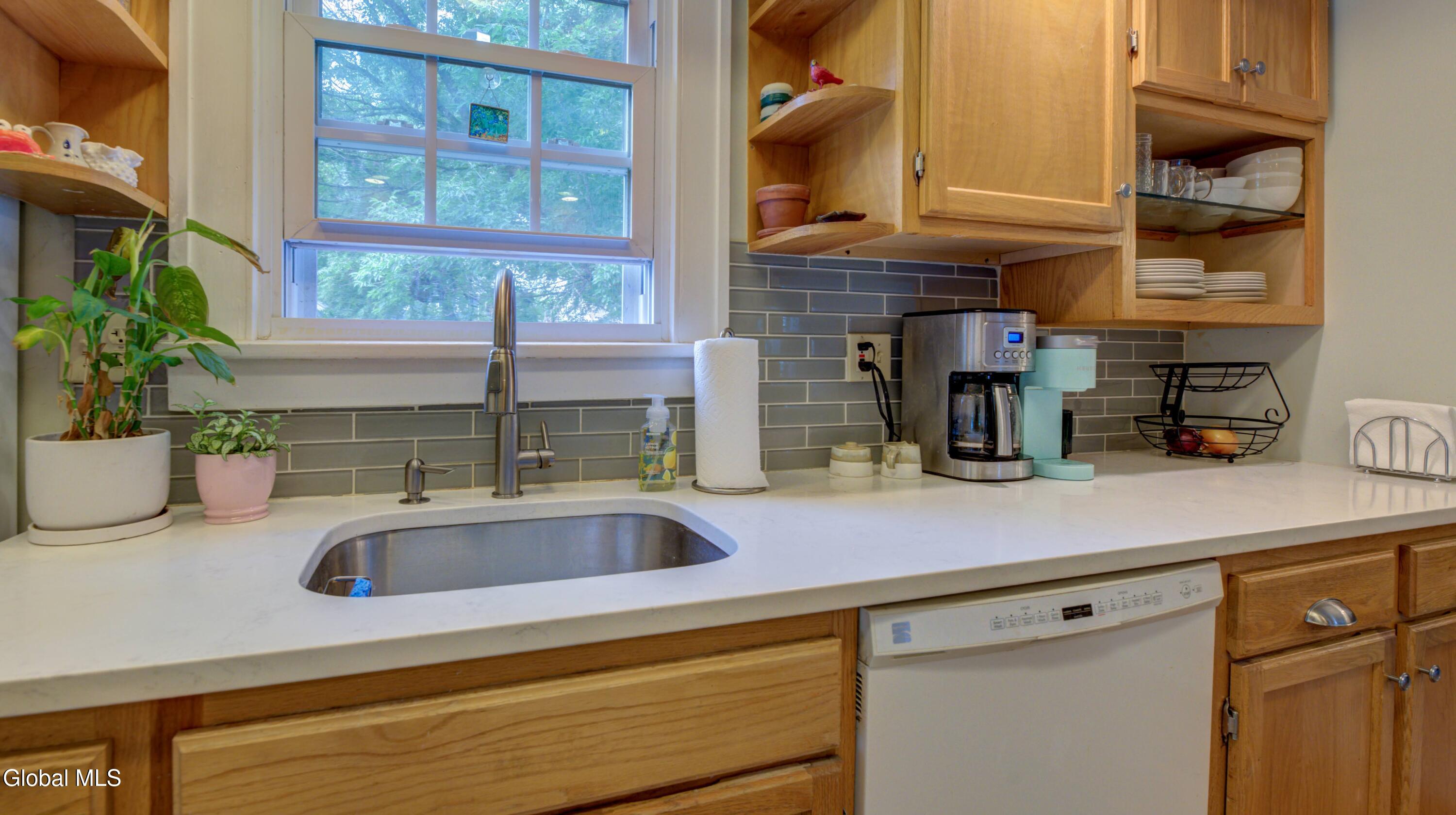 2176 Story Avenue Niskayuna NY 12309