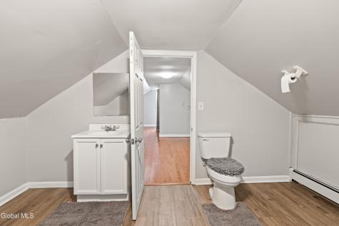 12 Arcadia Court Colonie NY 12205