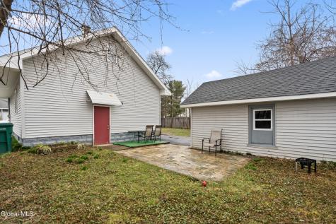 12 Arcadia Court Colonie NY 12205