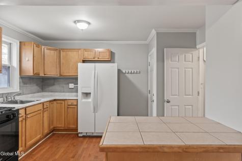 12 Arcadia Court Colonie NY 12205