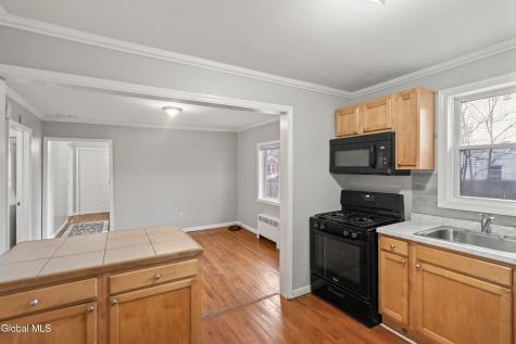 12 Arcadia Court Colonie NY 12205