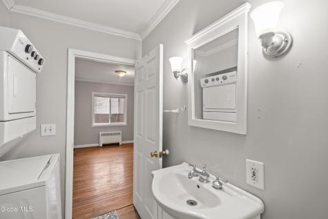 12 Arcadia Court Colonie NY 12205