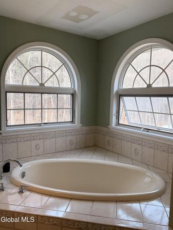 5 King James Court Saratoga Springs NY 12866