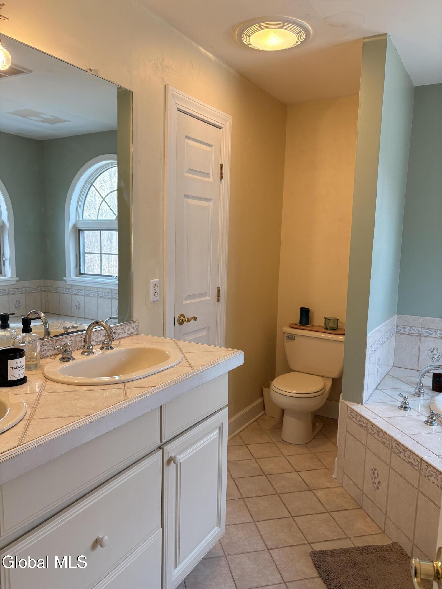 5 King James Court Saratoga Springs NY 12866