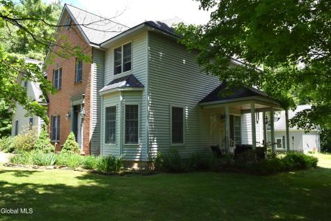 5 King James Court Saratoga Springs NY 12866