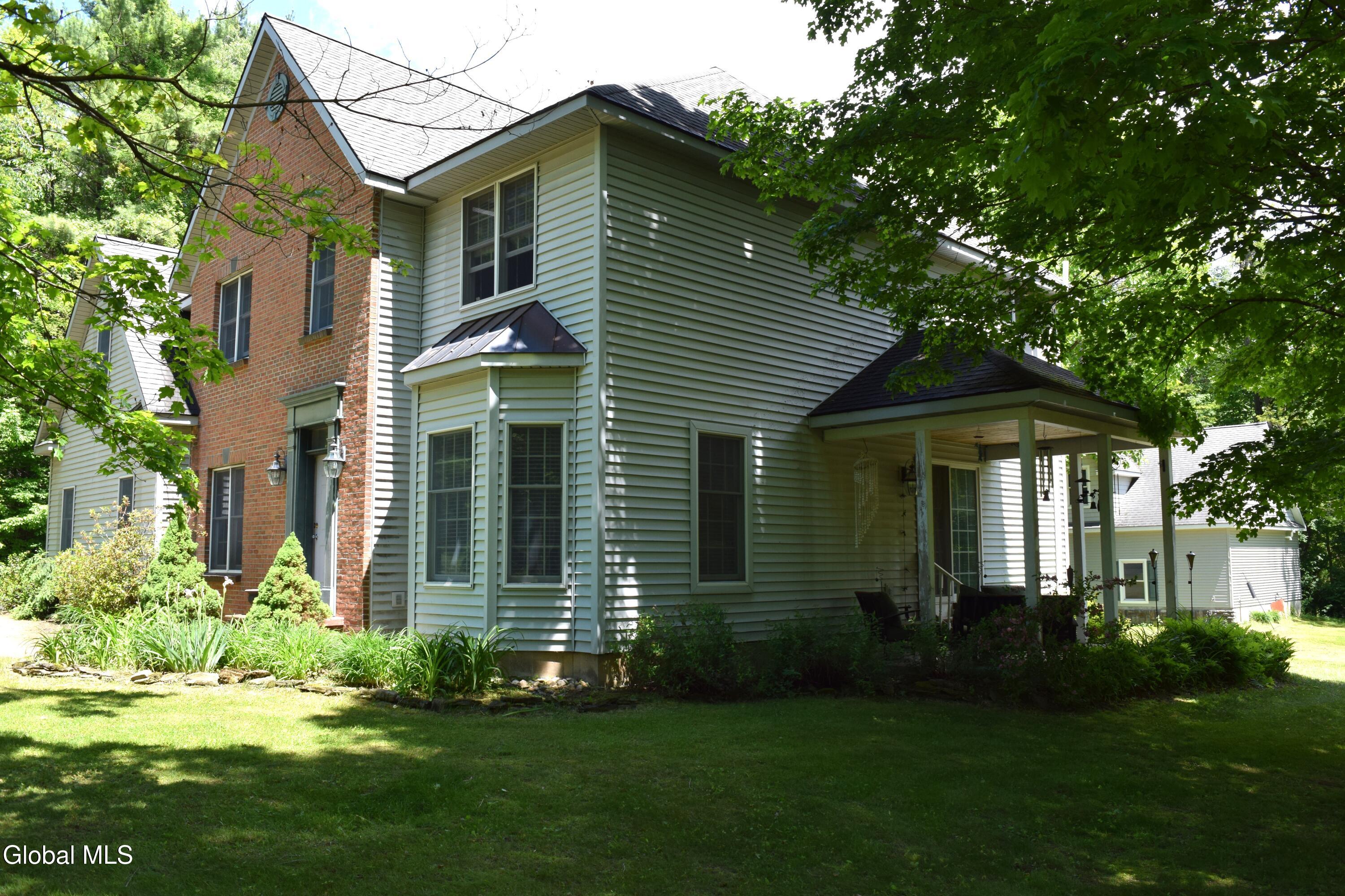 5 King James Court Saratoga Springs NY 12866