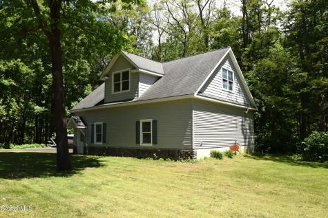 5 King James Court Saratoga Springs NY 12866