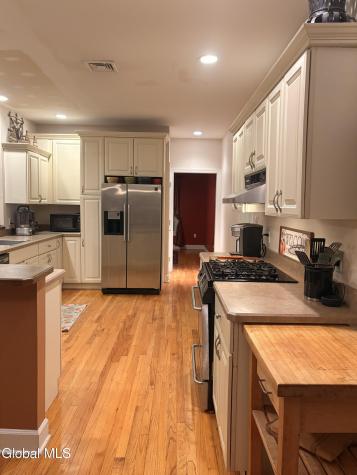 5 King James Court Saratoga Springs NY 12866