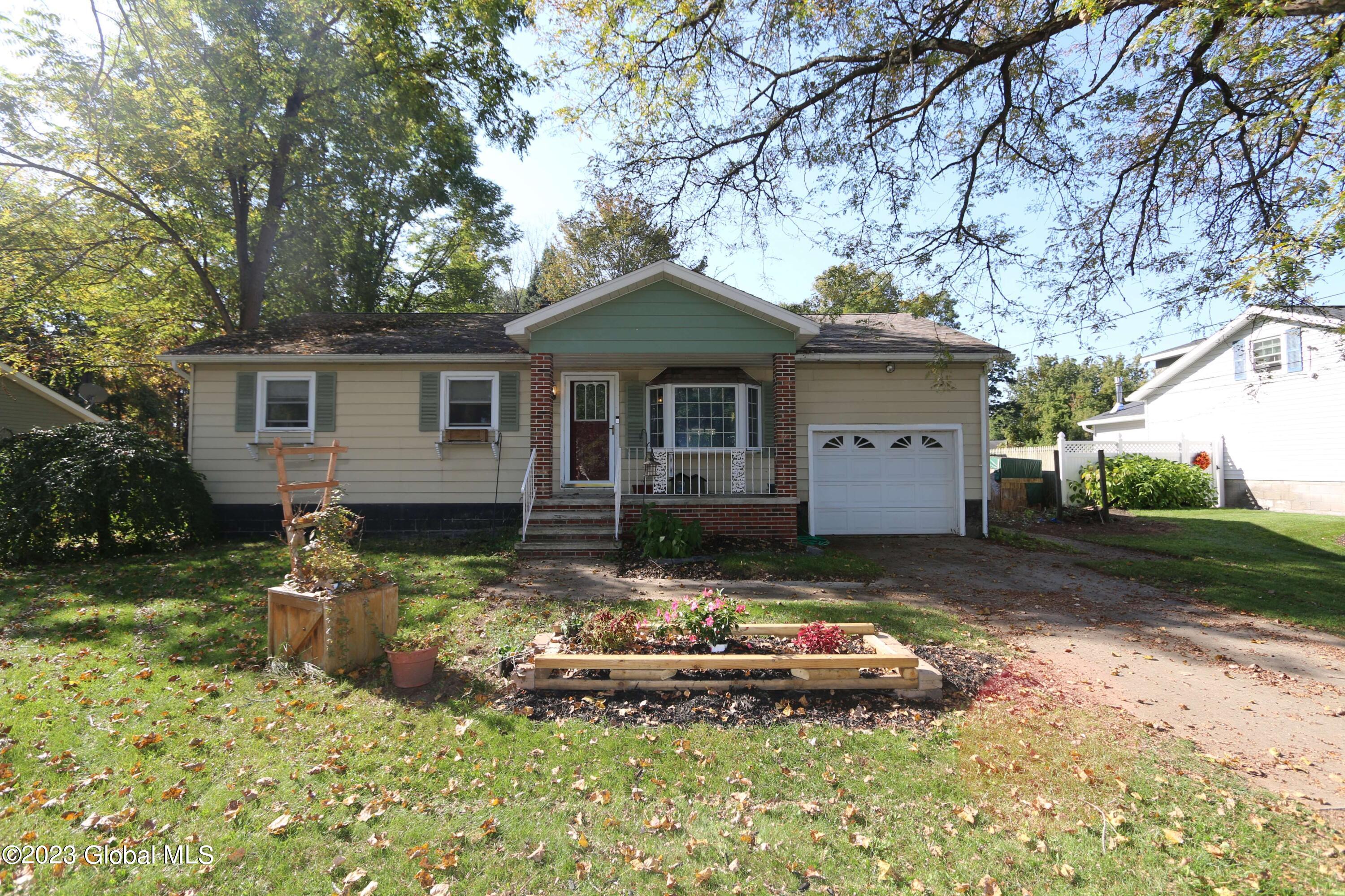 39 S Westcott Road Schenectady NY 12306