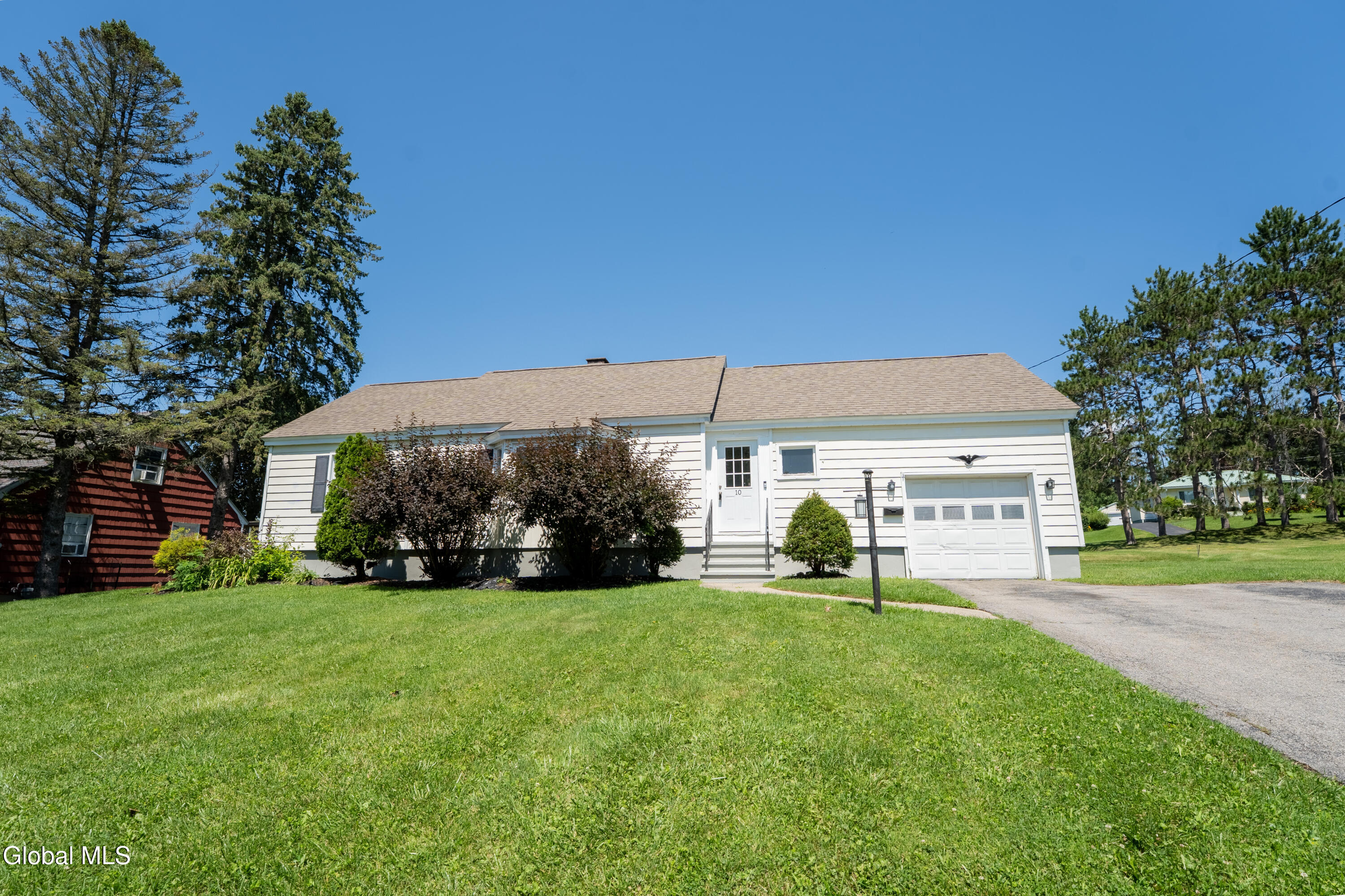 10 Highland Road Amsterdam NY 12010