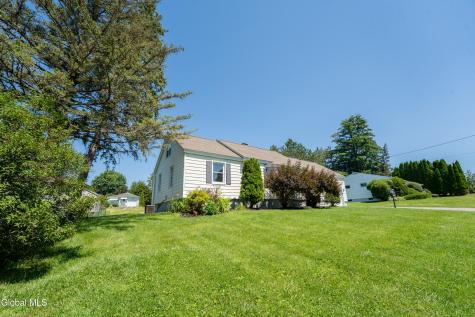 10 Highland Road Amsterdam NY 12010