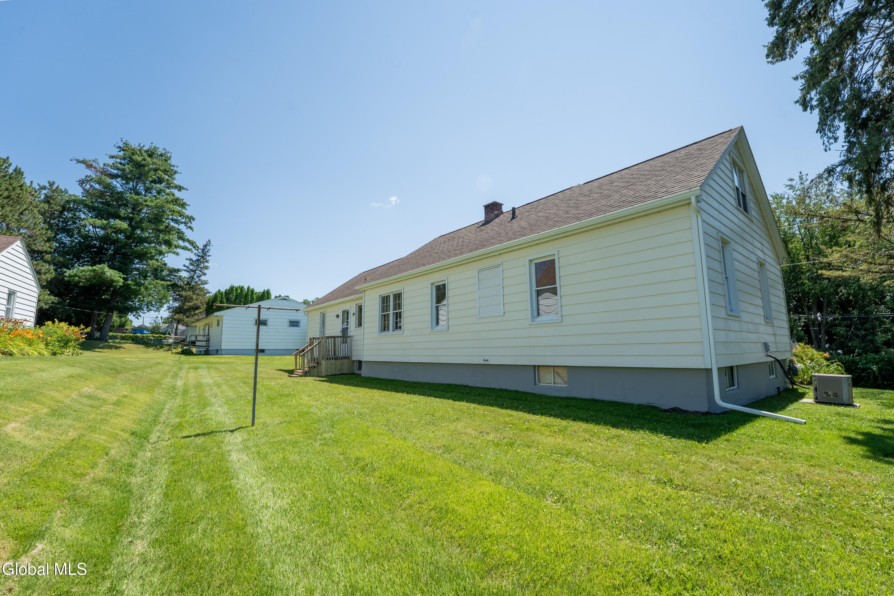 10 Highland Road Amsterdam NY 12010