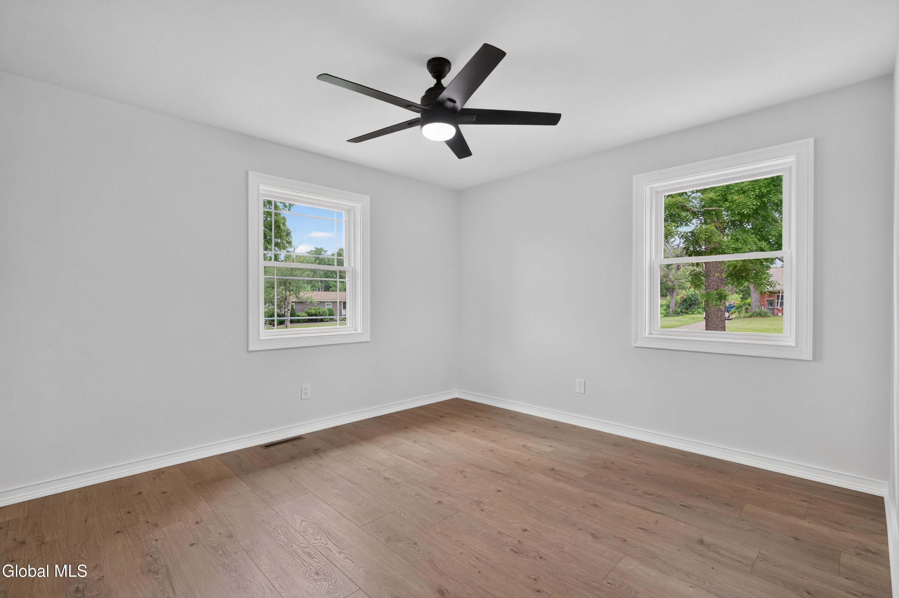 11 Mcdermott Road Mechanicville NY 12118