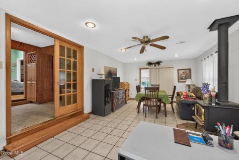 5 Crescent Lane Troy NY 12180