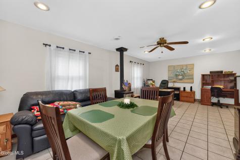 5 Crescent Lane Troy NY 12180