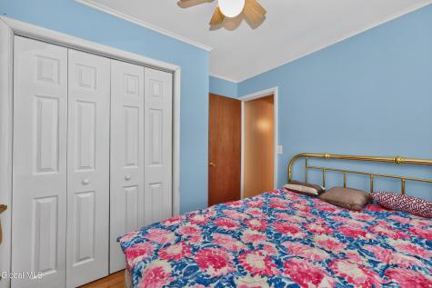 5 Crescent Lane Troy NY 12180