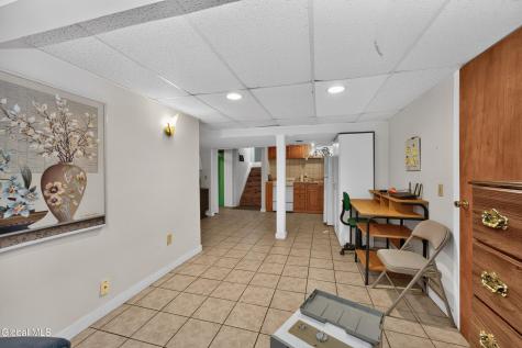 5 Crescent Lane Troy NY 12180