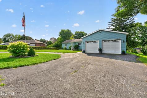 5 Crescent Lane Troy NY 12180