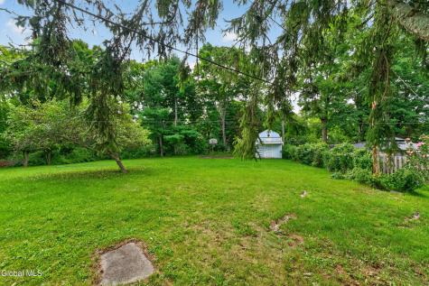 5 Crescent Lane Troy NY 12180