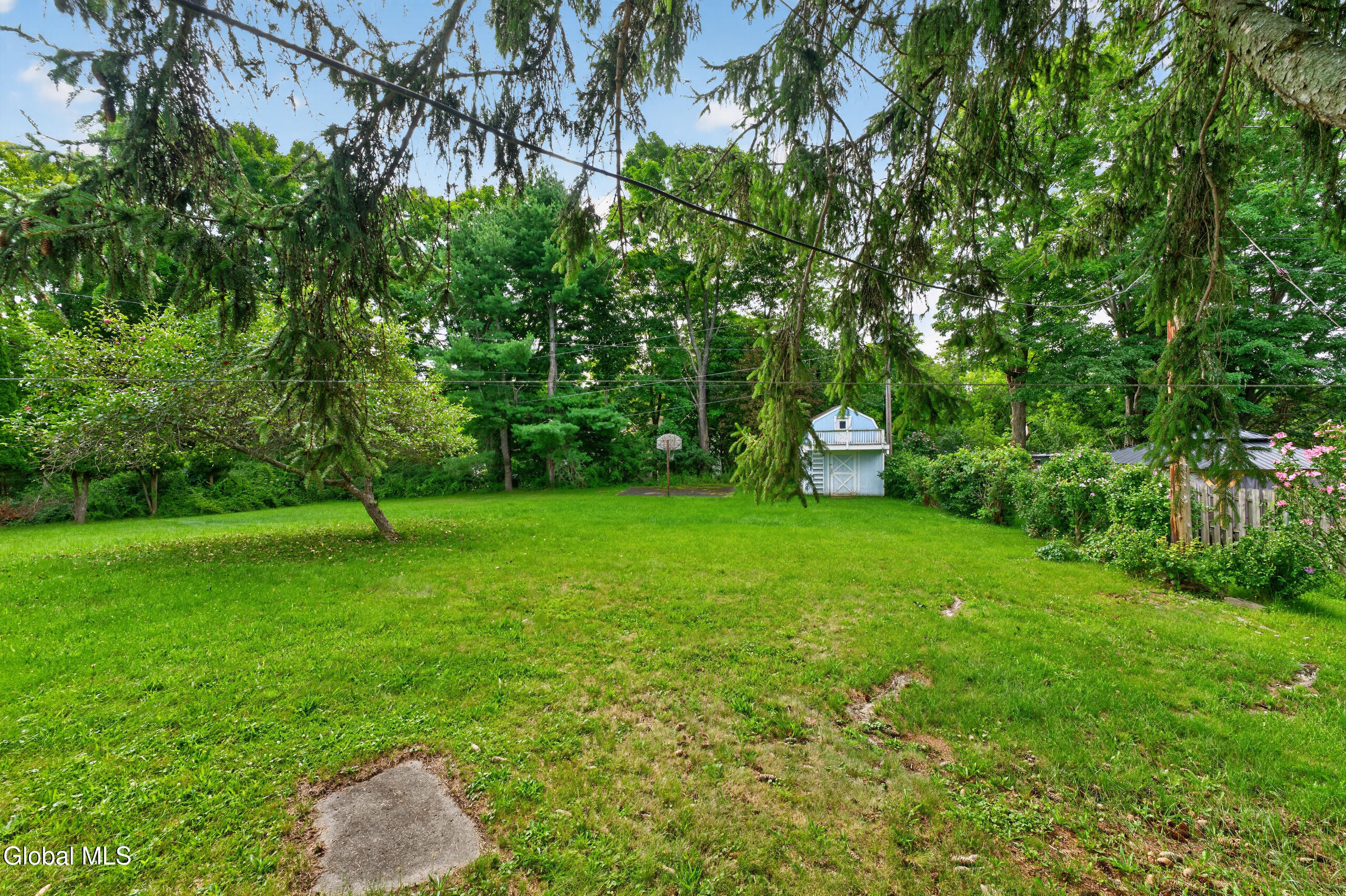 5 Crescent Lane Troy NY 12180