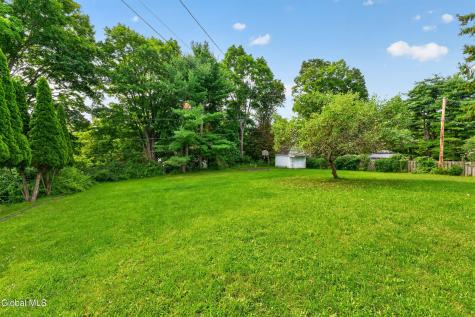 5 Crescent Lane Troy NY 12180