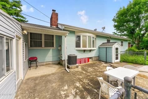 5 Crescent Lane Troy NY 12180
