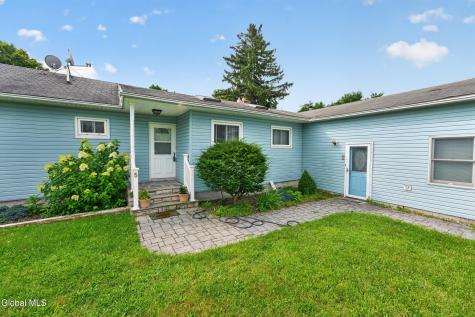 5 Crescent Lane Troy NY 12180