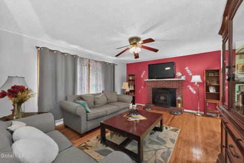 5 Crescent Lane Troy NY 12180