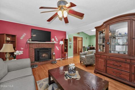 5 Crescent Lane Troy NY 12180