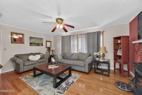 5 Crescent Lane Troy NY 12180