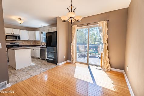 6 Cobblestone Lane Troy NY 12180