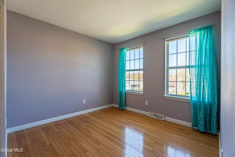 6 Cobblestone Lane Troy NY 12180