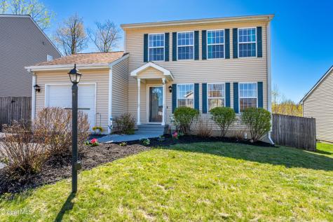 6 Cobblestone Lane Troy NY 12180