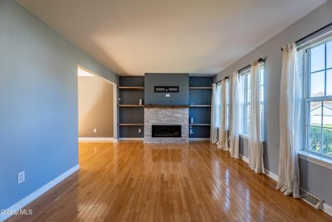 6 Cobblestone Lane Troy NY 12180