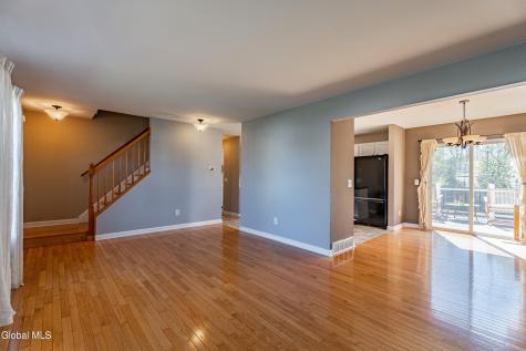 6 Cobblestone Lane Troy NY 12180