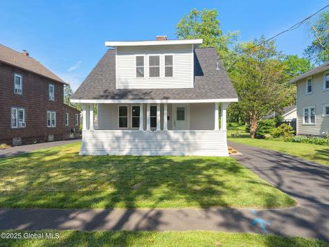 10 Lincoln Avenue Delmar NY 12054