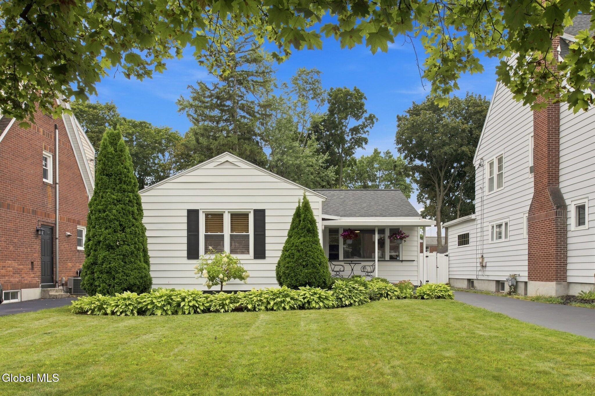 291 S Main Avenue Albany NY 12208