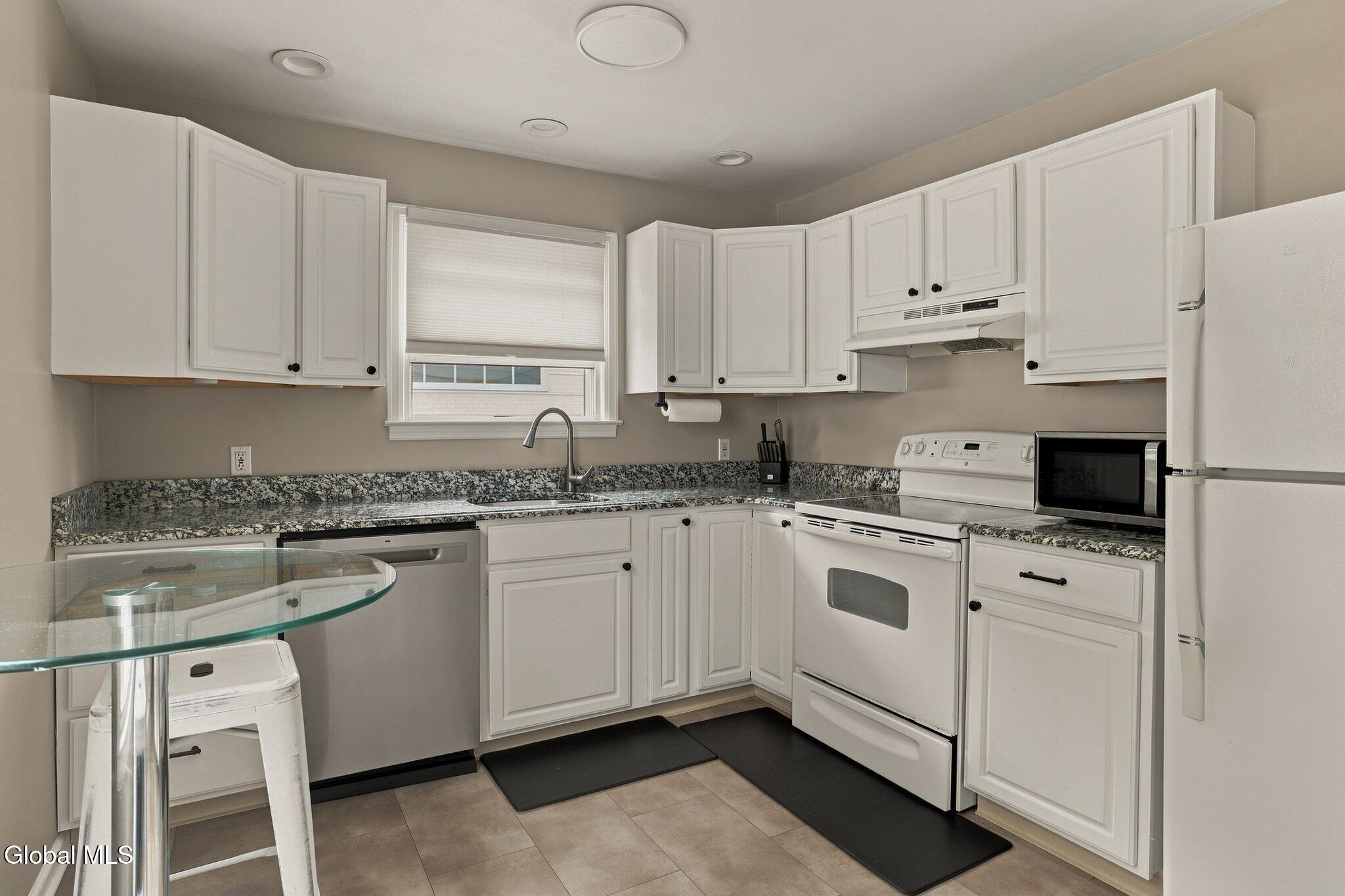 291 S Main Avenue Albany NY 12208