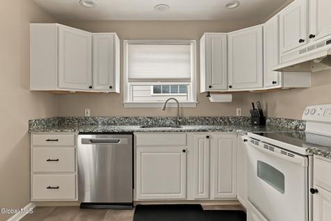 291 S Main Avenue Albany NY 12208