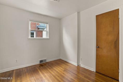 291 S Main Avenue Albany NY 12208