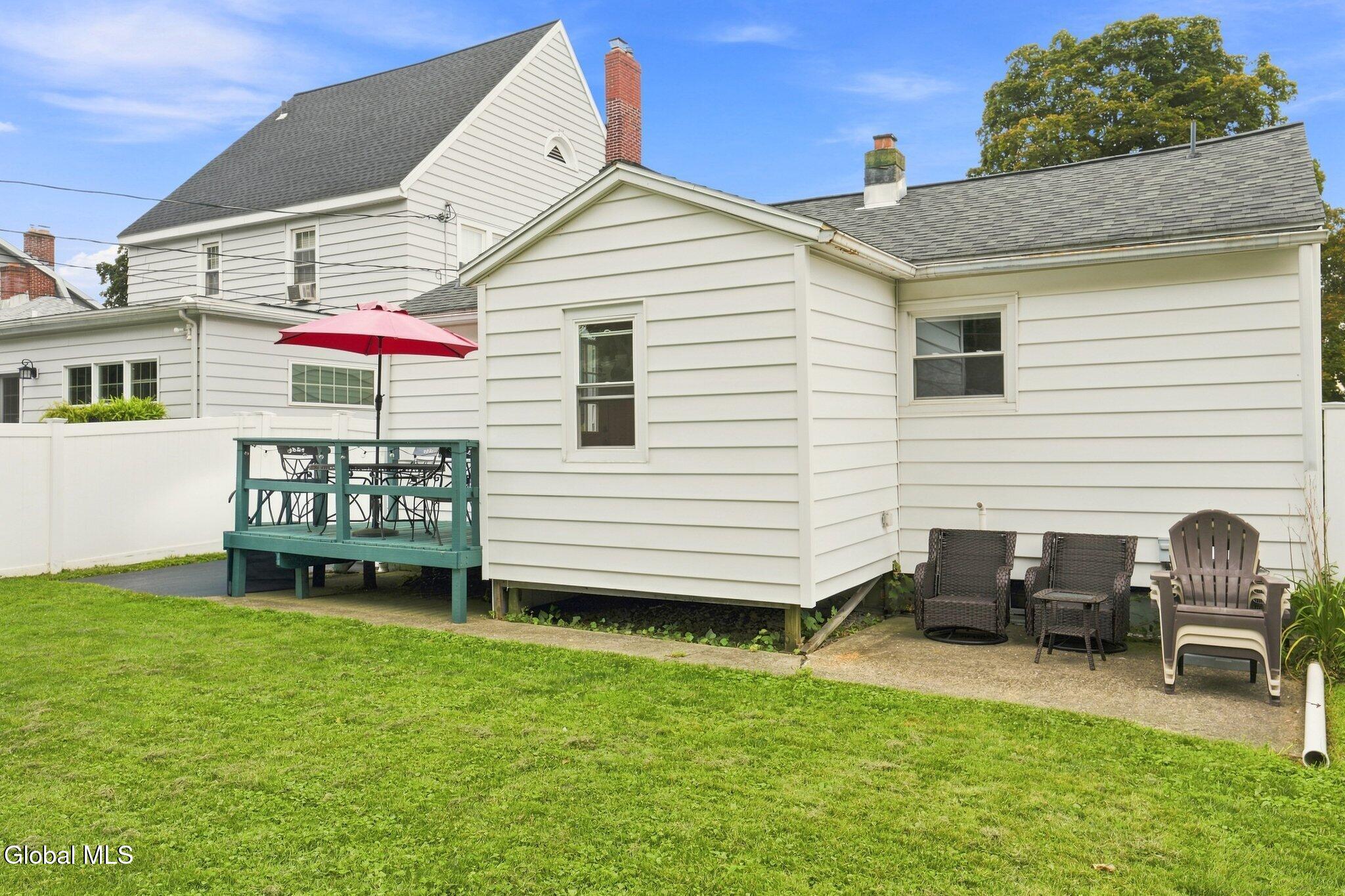 291 S Main Avenue Albany NY 12208