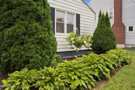 291 S Main Avenue Albany NY 12208