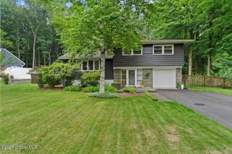 7 Loughberry Road Saratoga Springs NY 12866