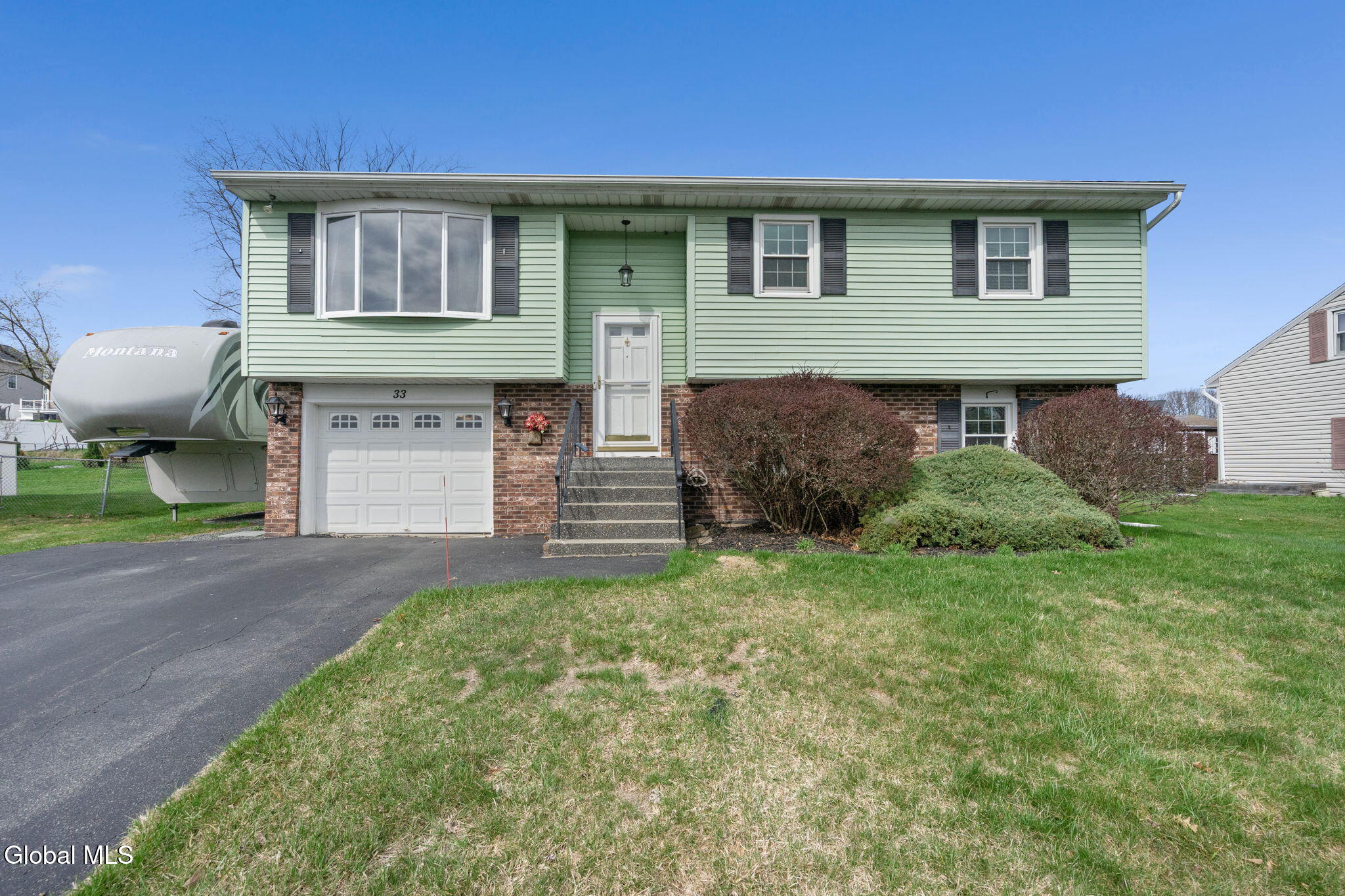 33 Abby Road Latham NY 12110