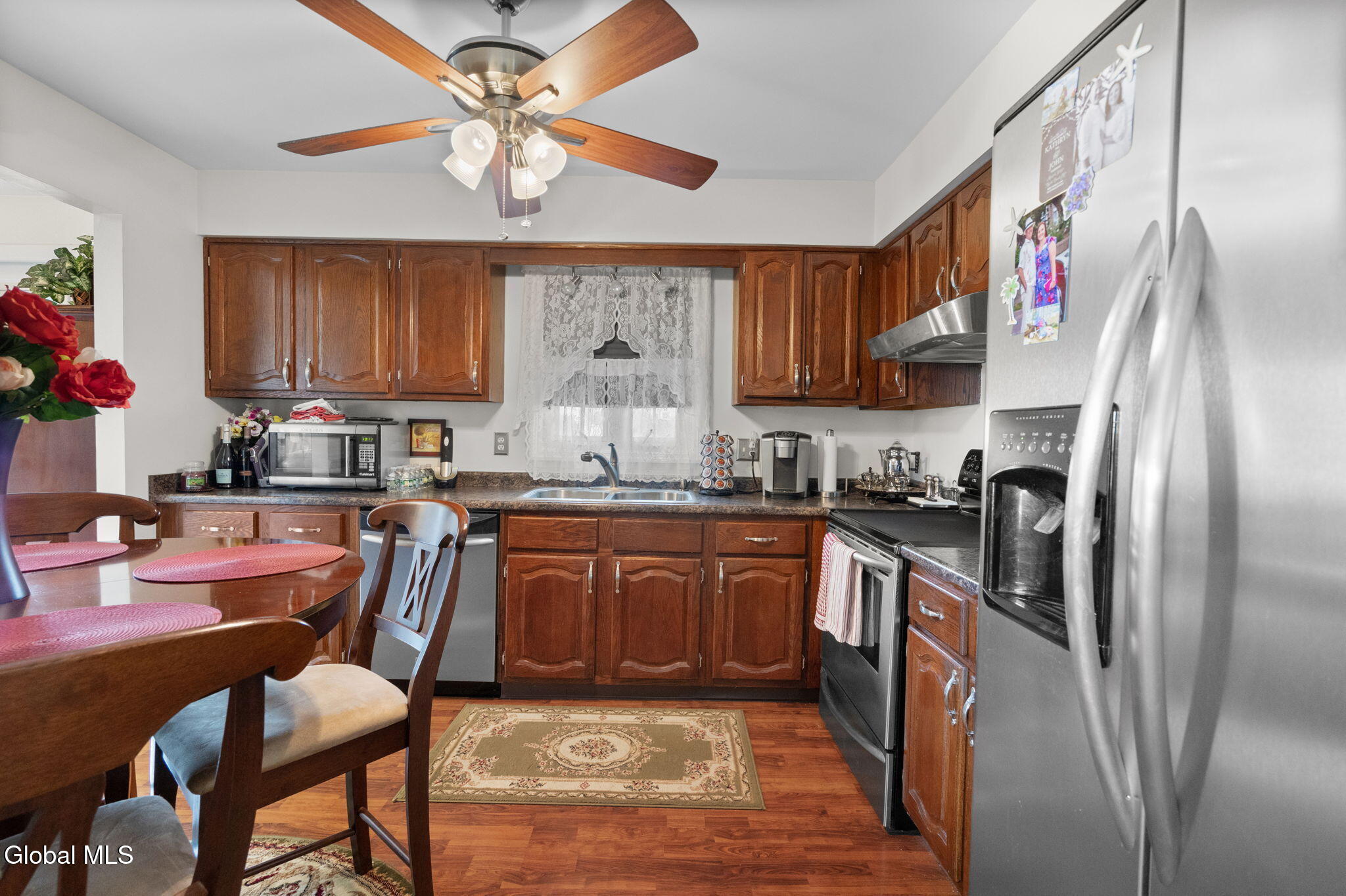 33 Abby Road Latham NY 12110